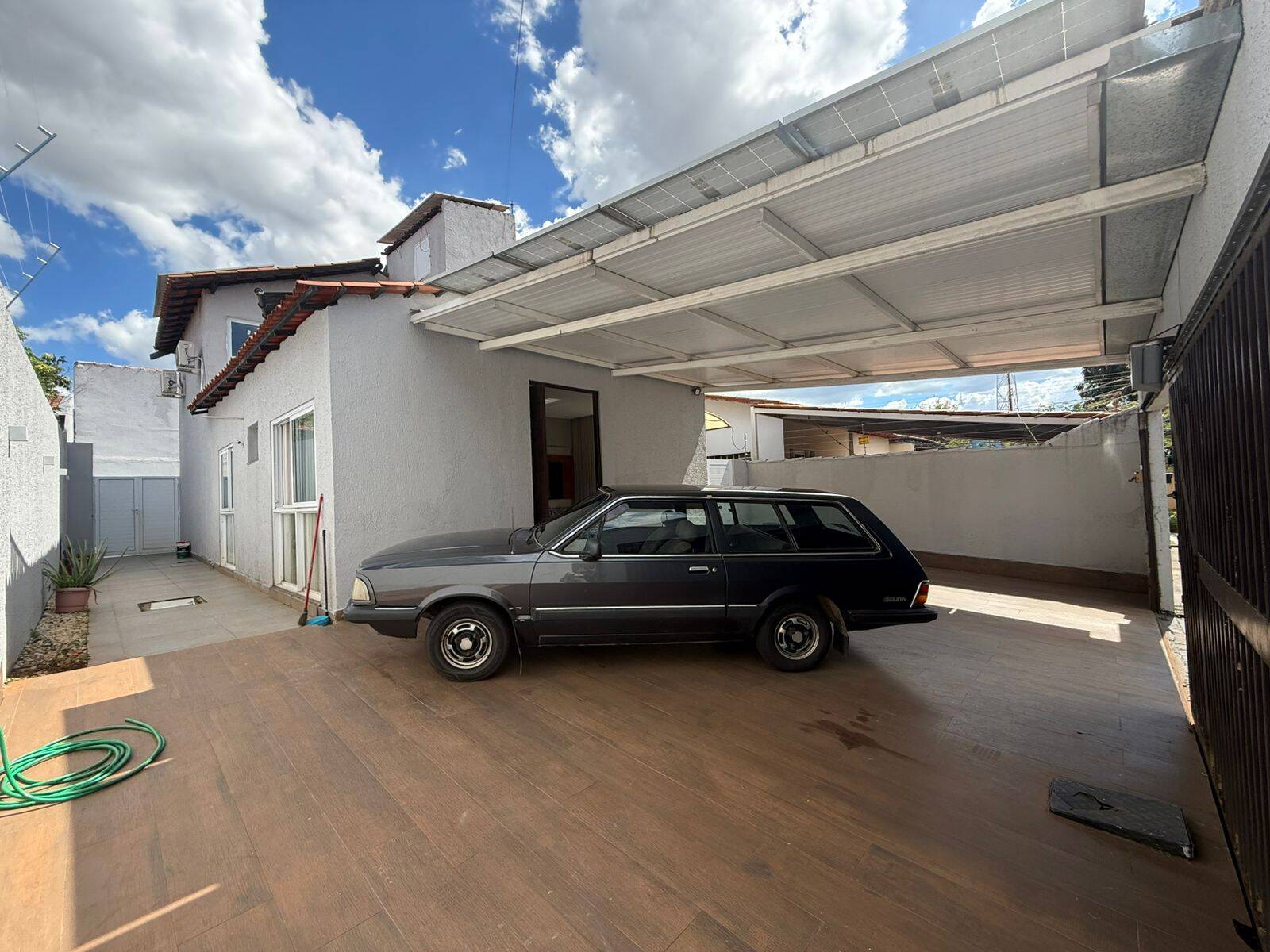 Casa, 3 quartos, 250 m² - Foto 1