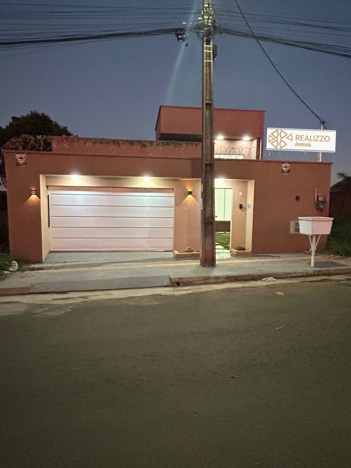Casa, 3 quartos, 300 m² - Foto 1