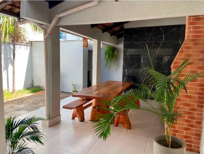 Casa, 3 quartos, 236 m² - Foto 1