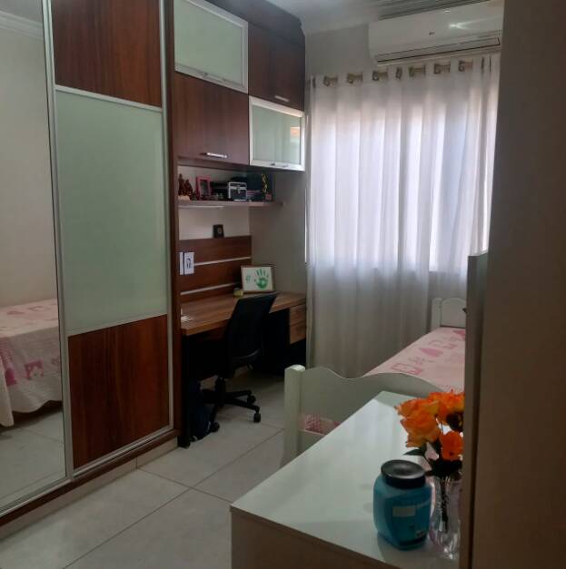 Casa, 3 quartos, 236 m² - Foto 10