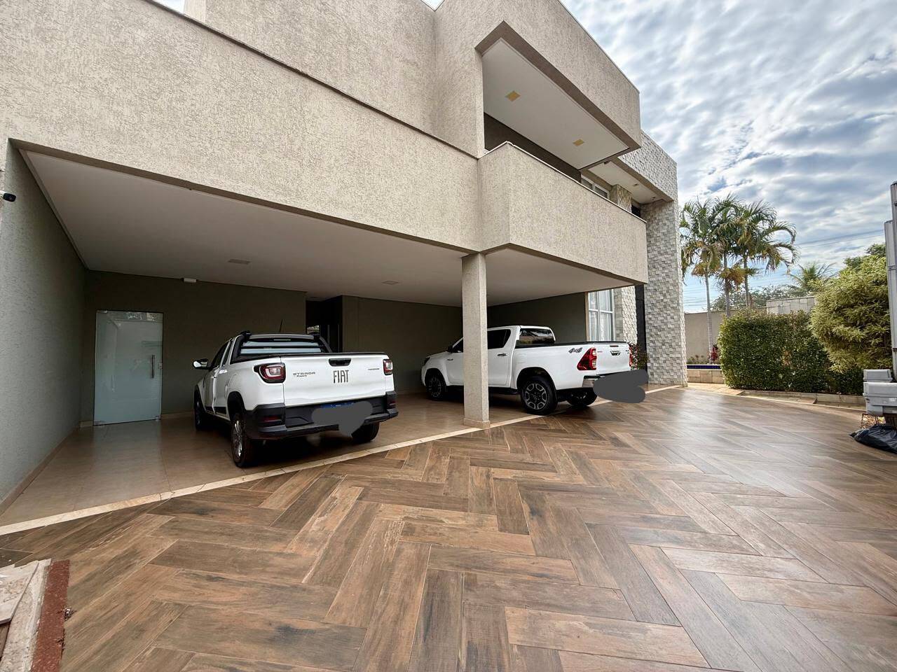 Sobrado, 4 quartos, 597 m² - Foto 1
