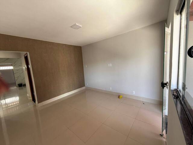 Casa para Venda em Goiânia - 5
