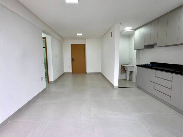 #313 - Apartamento para Venda em Goiânia - GO