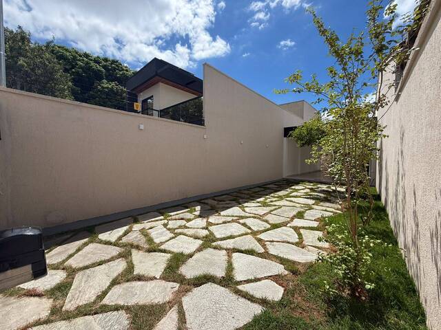 Casa para Venda em Goiânia - 4