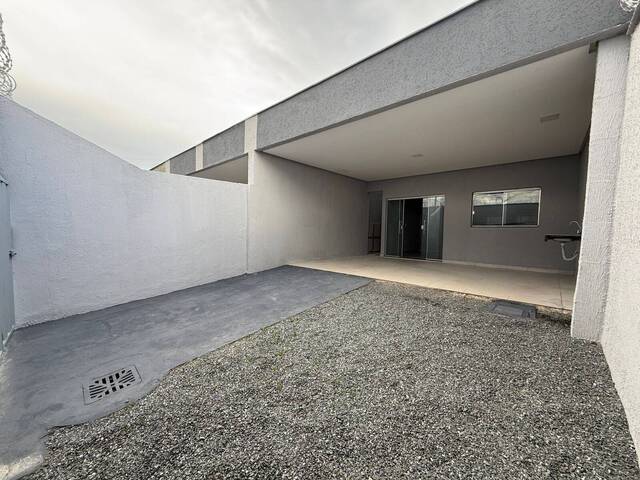 #303 - Casa para Venda em Goiânia - GO