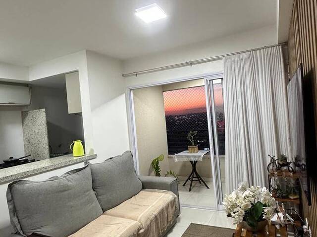#327 - Apartamento para Venda em Goiânia - GO