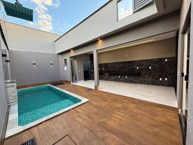 Casa para Venda em Aparecida de Goiânia - 4