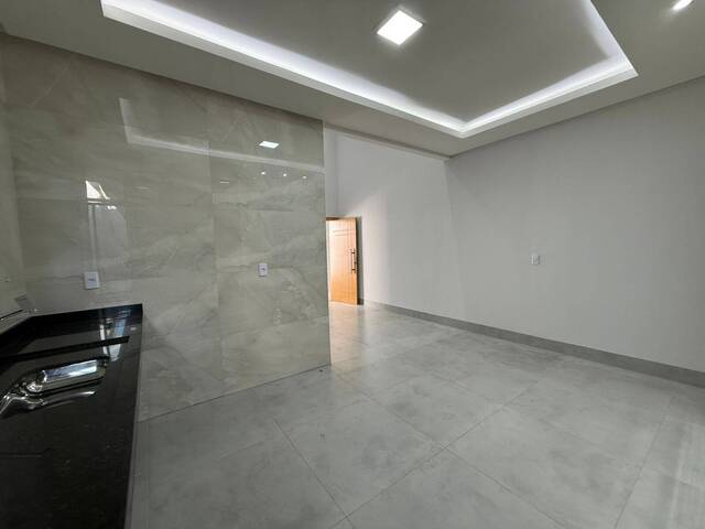 Casa para Venda em Goiânia - 5