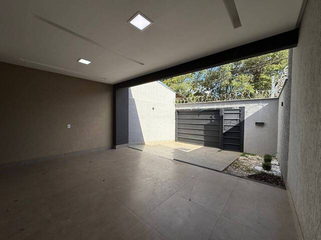 Casa para Venda em Goiânia - 3