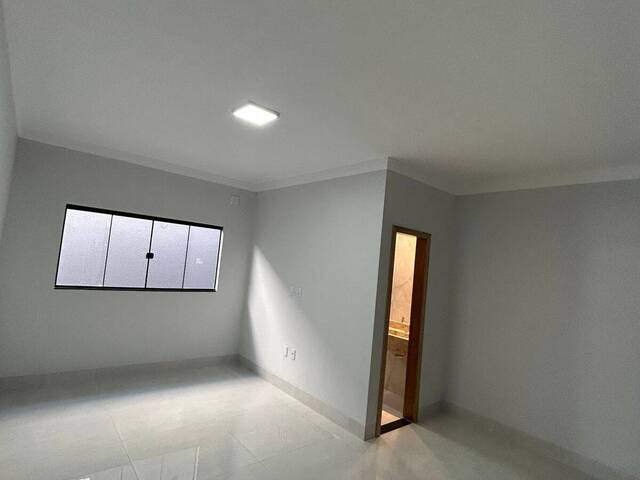 Casa para Venda em Aparecida de Goiânia - 5