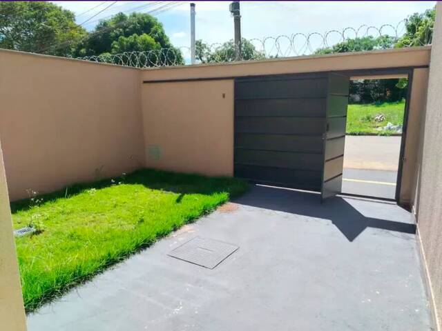 Casa para Venda em Goiânia - 3
