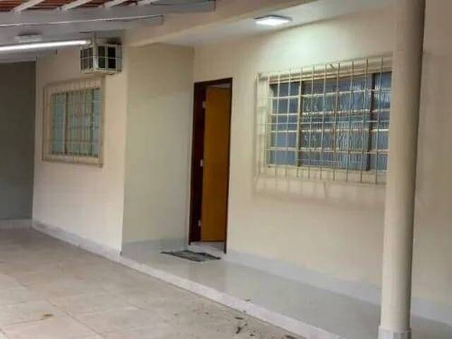 Casa para Venda em Goiânia - 2