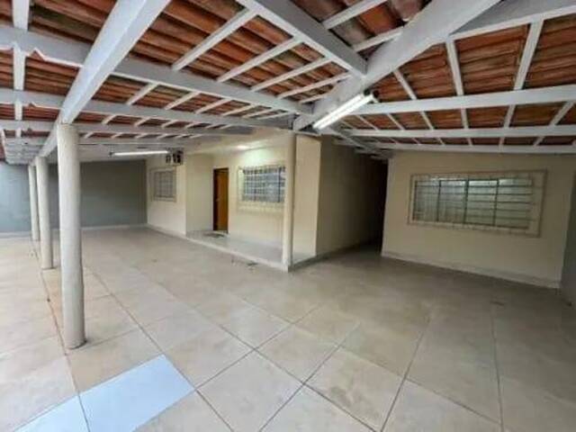 Casa para Venda em Goiânia - 3