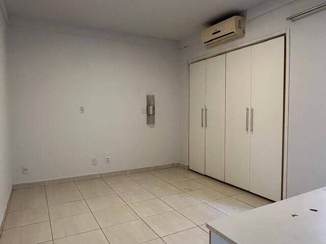 Casa para Venda em Goiânia - 5