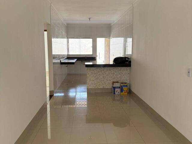Casa para Venda em Aparecida de Goiânia - 3