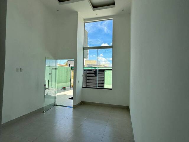 Casa para Venda em Aparecida de Goiânia - 2
