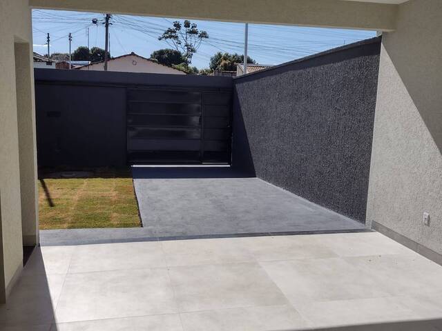 Casa para Venda em Aparecida de Goiânia - 2