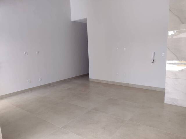 Casa para Venda em Aparecida de Goiânia - 3