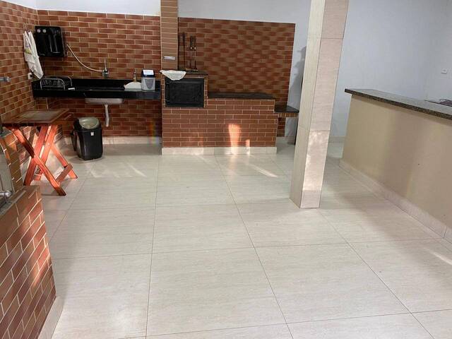 Casa para Venda em Aparecida de Goiânia - 2