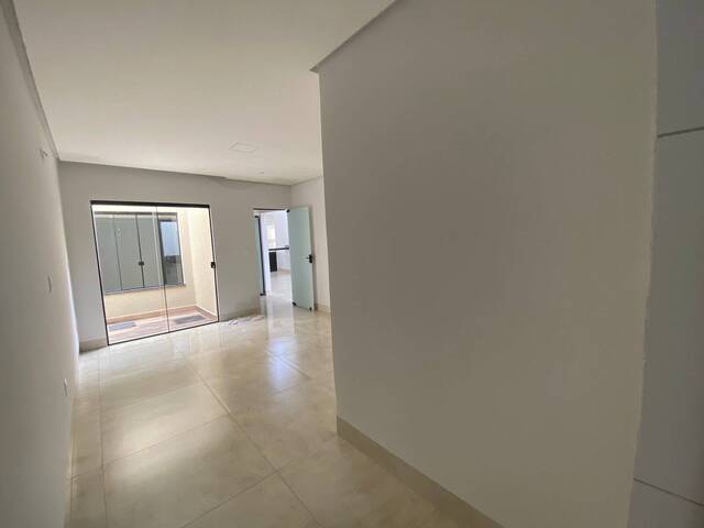 Casa para Venda em Goiânia - 4