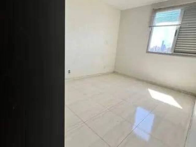 Apartamento para Venda em Goiânia - 4