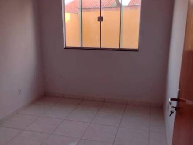 Casa para Venda em Aparecida de Goiânia - 5
