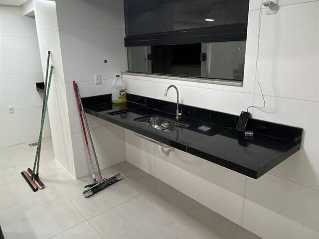 Apartamento para Venda em Goiânia - 4