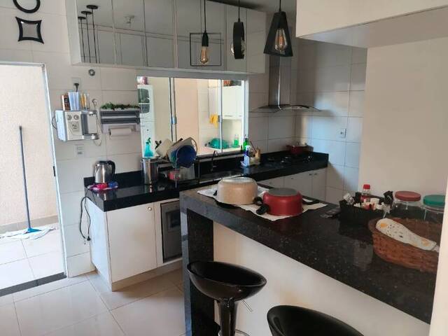 Casa para Venda em Aparecida de Goiânia - 5