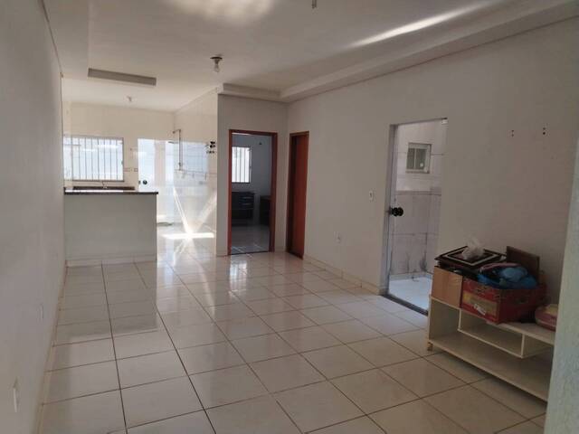 Casa para Venda em Goiânia - 3