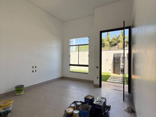 #5046 - Casa para Venda em Aparecida de Goiânia - GO