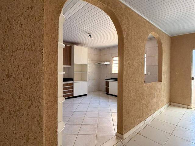 Casa para Venda em Goiânia - 2